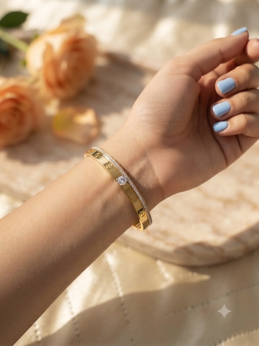 Luxury Crystal Screw Cuff Bracelet for Women